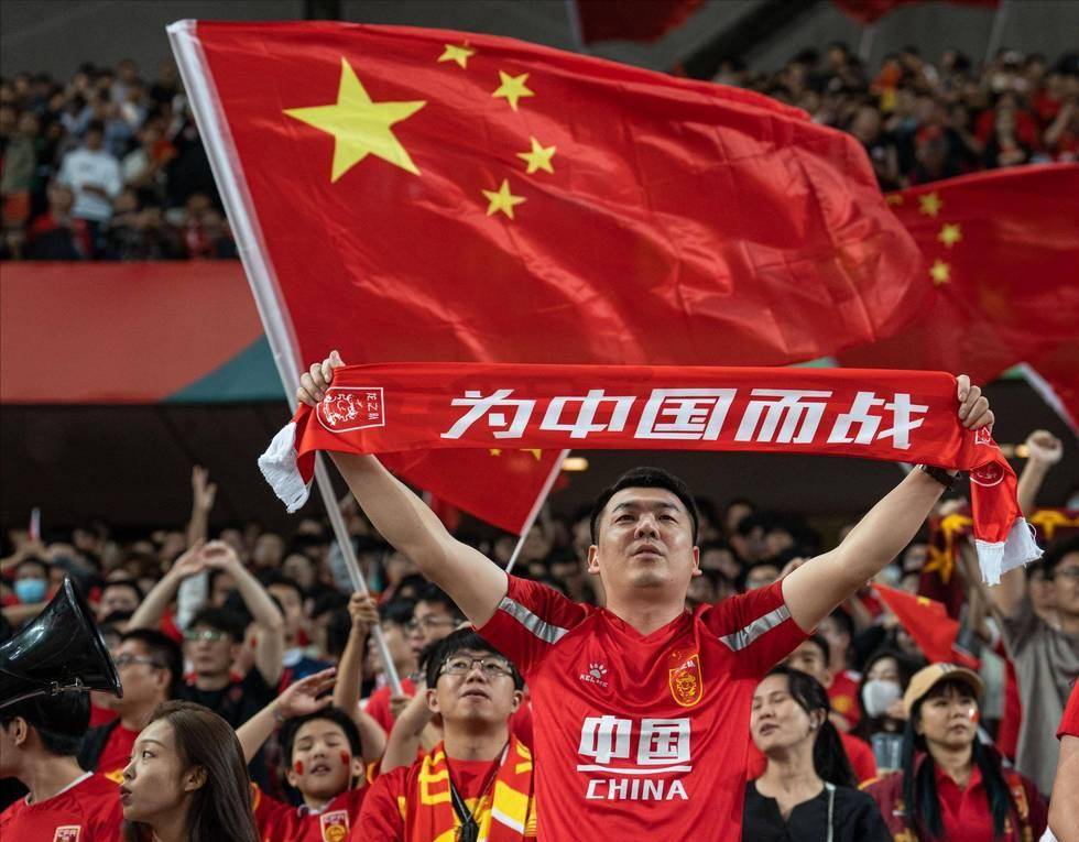 科瓦奇：我对施洛特贝克续约保持乐观；安塞尔米诺留到赛季末（科瓦奇看好施洛特贝克续约，安塞尔米诺将留队至赛季结束）