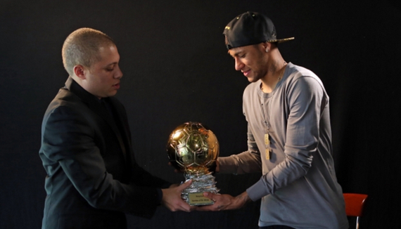 打脸罗马诺？泰晤士名记：埃弗顿还没向切尔西报价霍尔（与罗马诺说法相左？泰晤士名记称埃弗顿尚未就霍尔向切尔西报价）