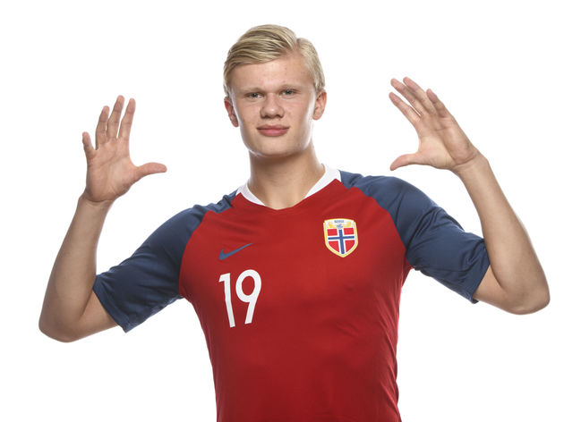 布冯：迈尼昂展现决定性作用，想夺冠的球队必须要有这种门将（布冯：迈尼昂展现关键影响力，争冠球队离不开这种门将）