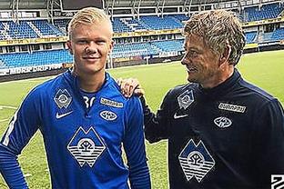 36岁中国金花张帅拿到本赛季第三冠!WTA排名升至第89位!锁定澳网正赛席位!（36岁张帅再夺赛季第三冠，WTA升至第89位，直通澳网正赛）