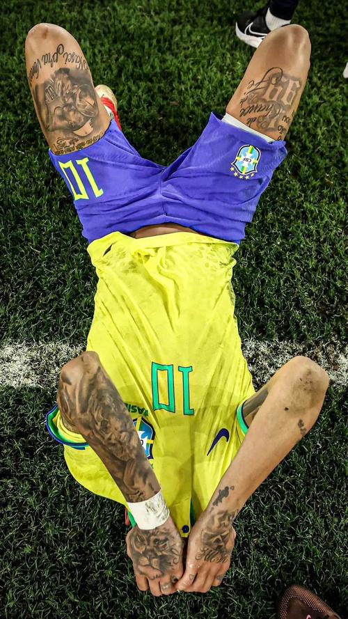 碾压，英格兰对阵阿尔巴尼亚八战全胜，总比分23-1（统治级表现：英格兰对阿尔巴尼亚八战全胜，累计23比1）