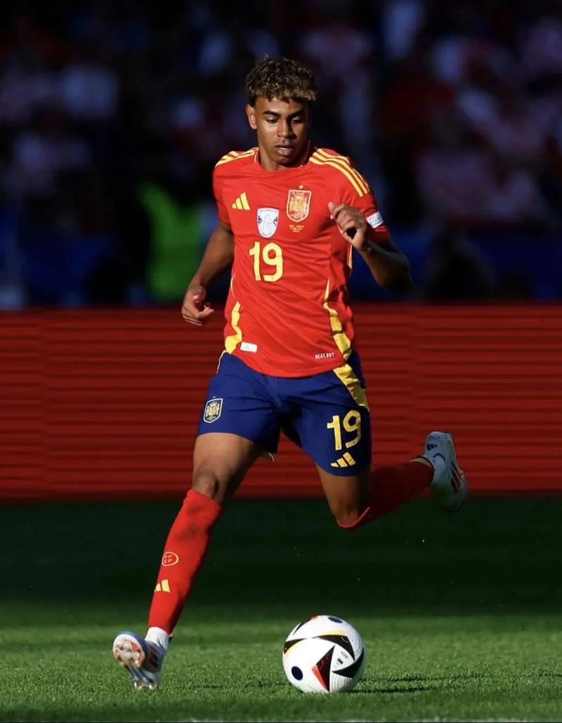 巴蒂：没有什么能永垂不朽，能享受梅西的足球这么久已足够幸运（巴蒂：世间无永恒，能长久欣赏梅西踢球已是幸运）