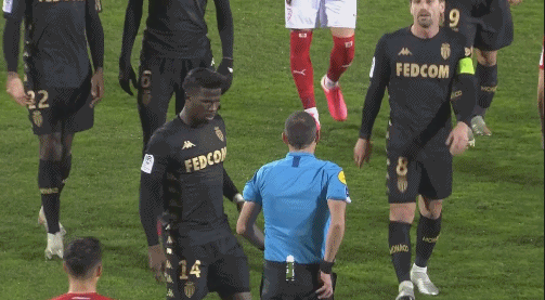 法甲争冠黑马2-1南特，豪取5连胜领跑，领先巴黎圣日耳曼4分