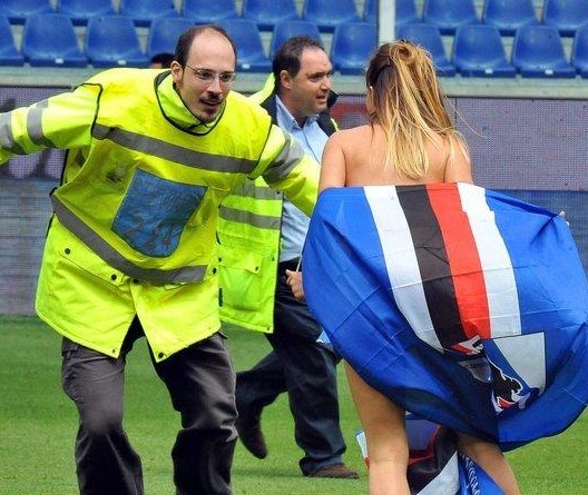 王钰栋新经纪公司：曾代理莱万、拜尔，旗下球员多在德国、瑞士踢球（王钰栋签约新经纪公司：曾服务莱万、拜尔，客户多活跃于德国与瑞士赛场）