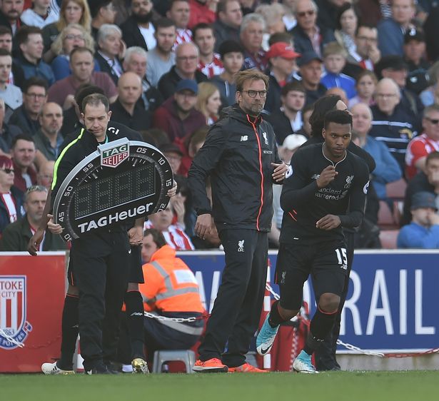 从此便是贝爵爷，英媒：贝克汉姆今日正式被授予爵士头衔